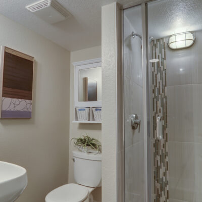 Garrison Basement Bath900